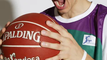 Unicaja no falla ante un Carpena entregado y jugará la final de la Eurocup