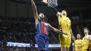 Kirolbet Baskonia gana el thriller del menos malo en La Laguna (78-79)