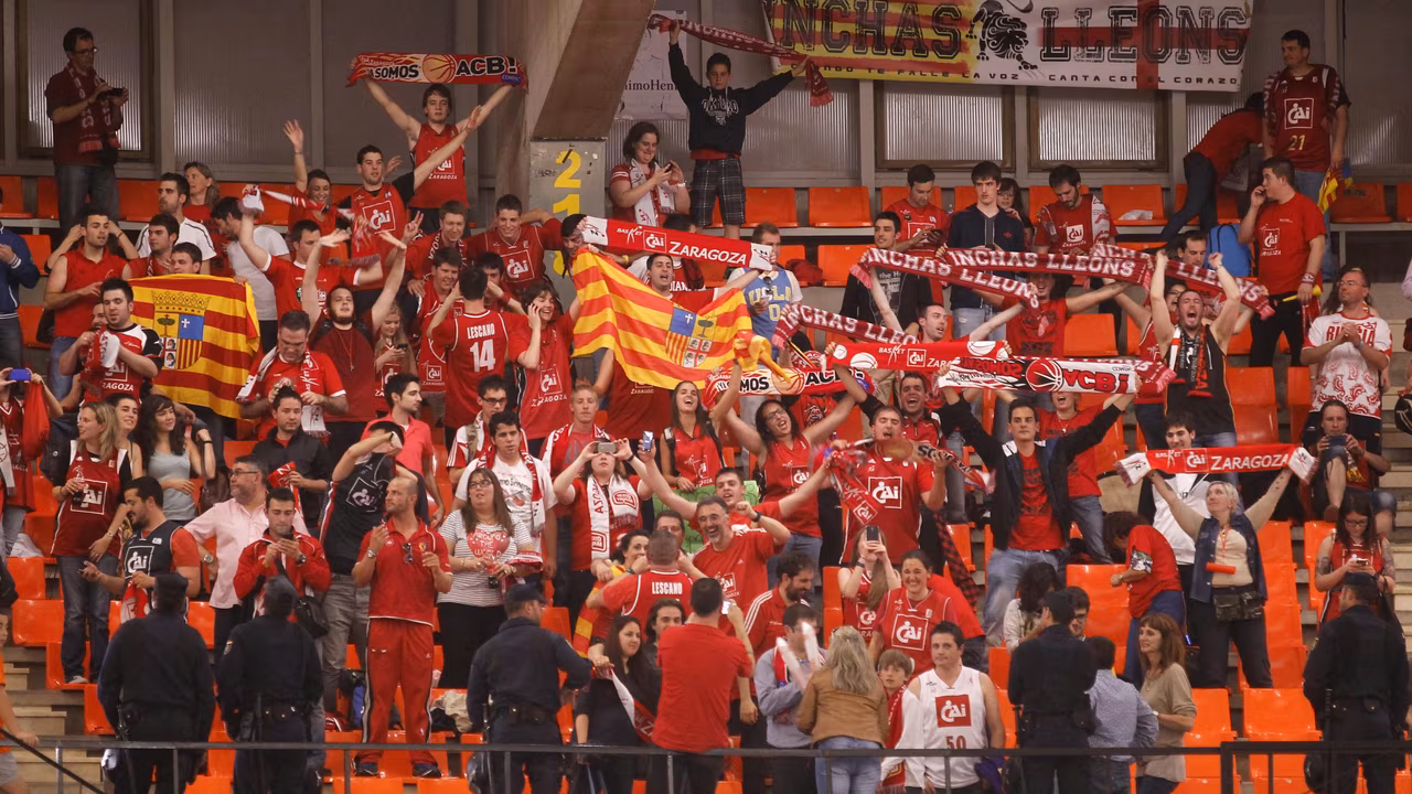 El CAI Zaragoza se convierte en el primer debutante en llegar a semis tras conquistar la Fonteta (77-83)