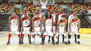 Ricard Casas y Tariq Kirksay, líderes invictos en Angola con 1º de Agosto