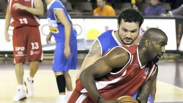 Sí hay dinero para Ryan Humphrey. El pívot apuntalará la zona del Blancos de Rueda