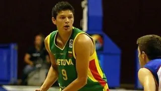 Mantas Simonavicius, talento y triples para el Caja Rioja