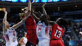 Estados Unidos despierta a España del sueño mundialista (64-77)