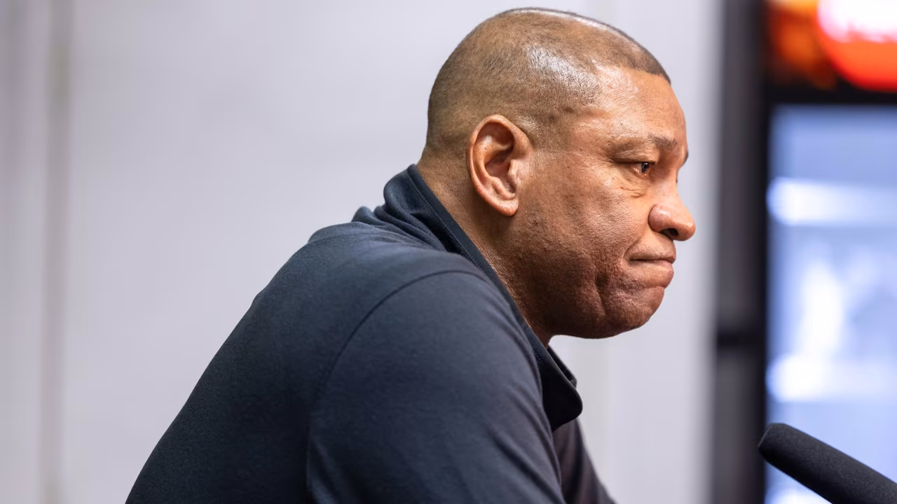 Doc Rivers convocó de urgencia a sus jugadores para una sesión de video