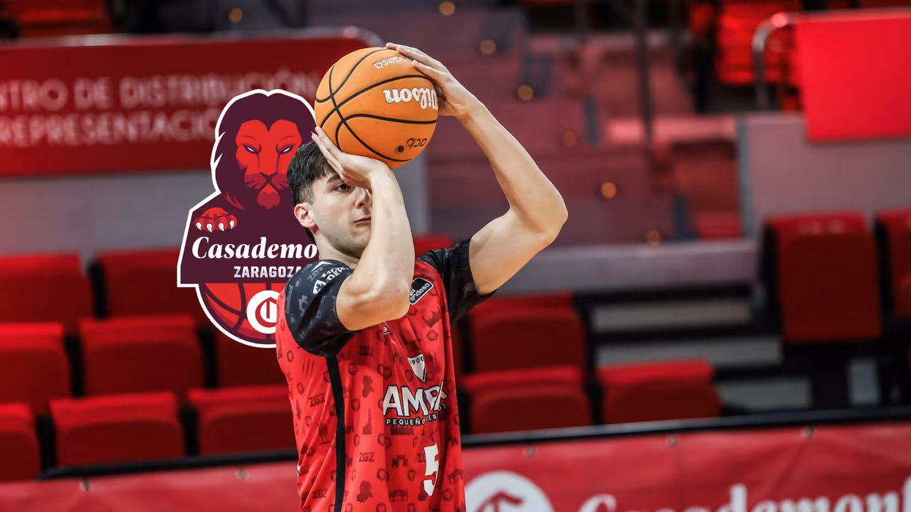 Es el mejor de Casademont Zaragoza en la Liga U22 y abre un debate sobre su situación