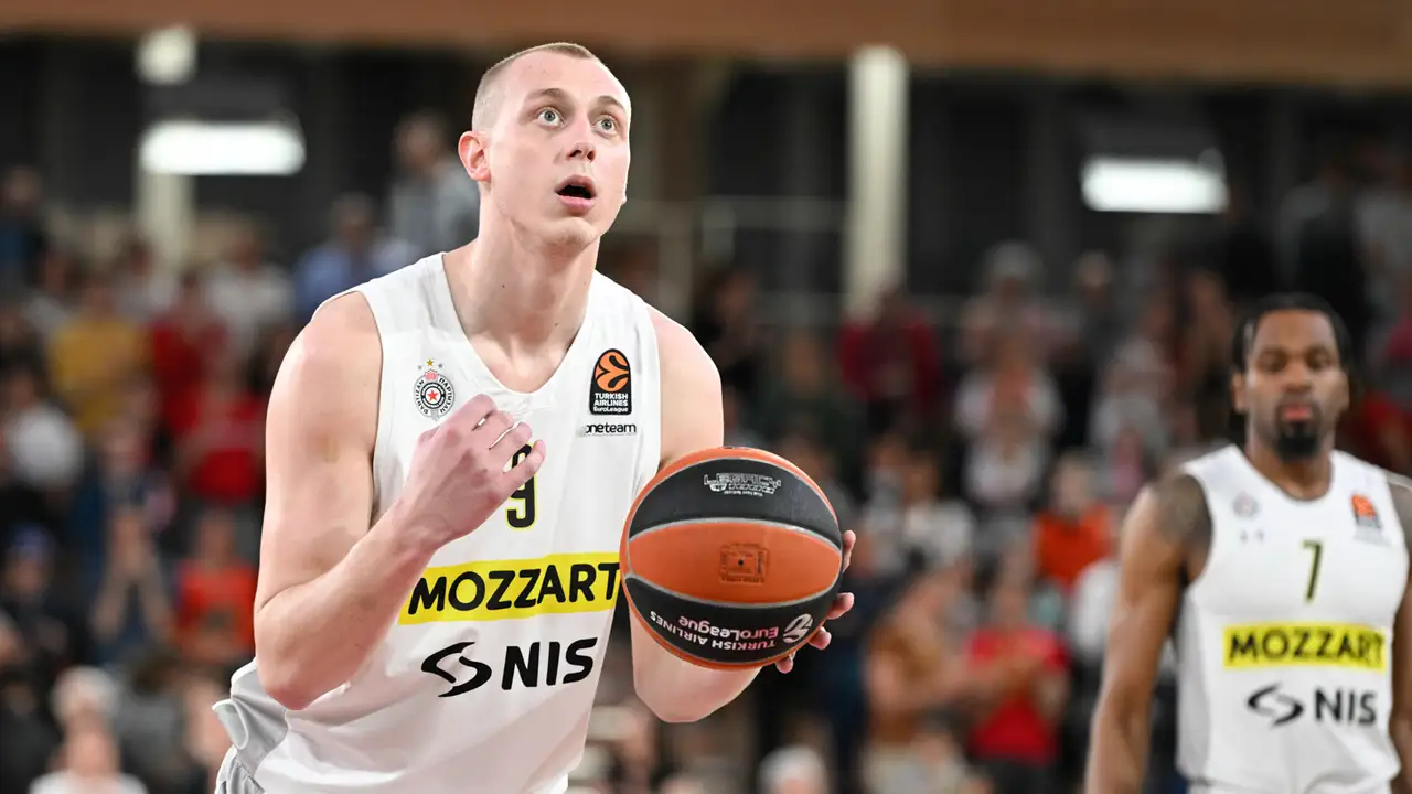 Baskonia sin entrenador, pero dos fichajes cerrados y van a por un pívot de Partizan