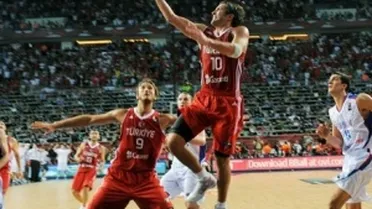 Mundobasket 2010: La pasión turca puede con el talento serbio