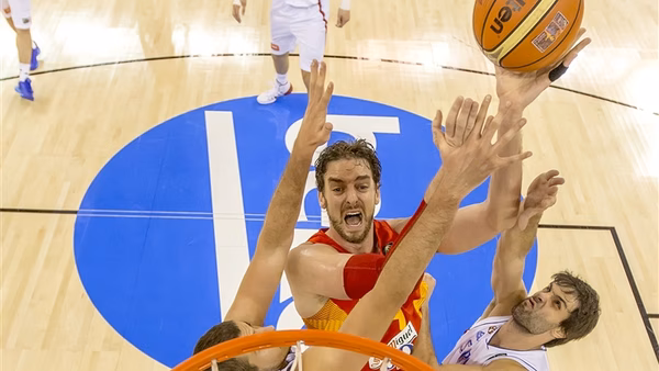 Grupo A (J5): España encandila a Granada. Francia sufre pero gana. Brasil, de récord