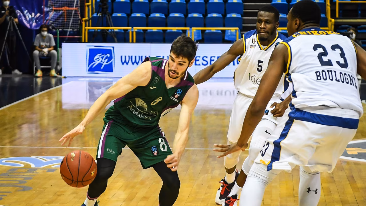 Unicaja, enfadado con Brizuela. ¿Cómo se reforzará ahora?