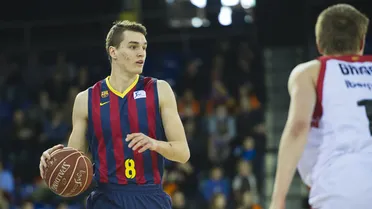 Hezonja, el olvidado, dinamita el derbi con 5 triples; El Madrid conserva el average