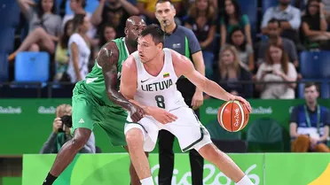 Jonas Maciulis y Mantas Kalnietis señalan el camino de Lituania (89-80)