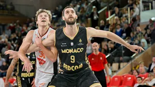 Rumores Euroliga: Olympiacos, Fenerbahce y Anadolu Efes se enfrentan por un mismo pívot