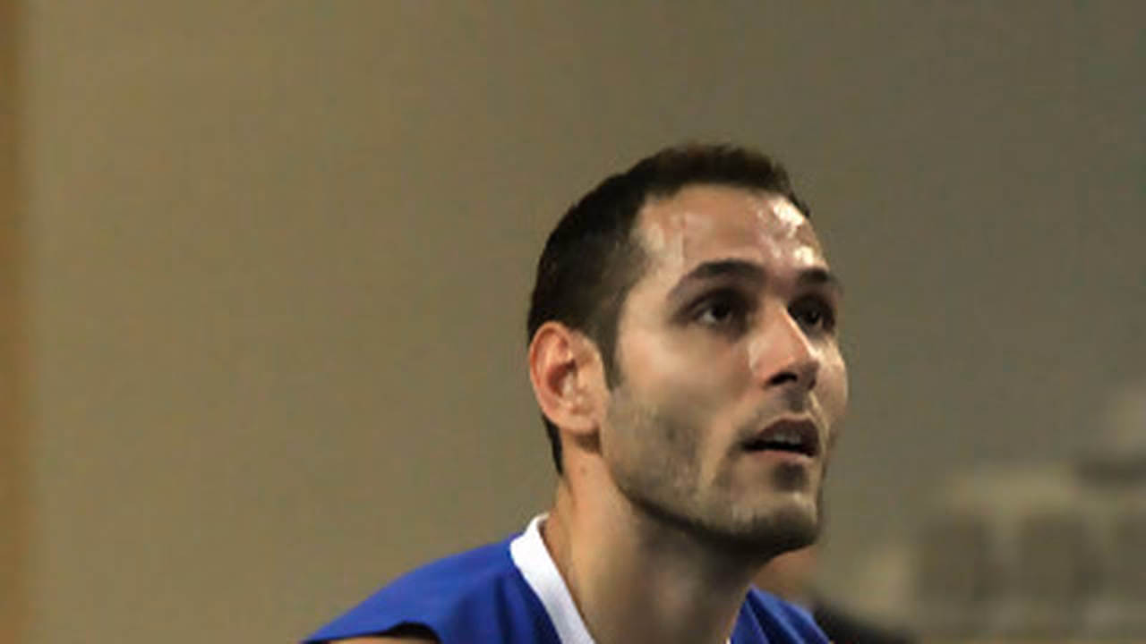 César Bravo, broche de oro para la plantilla del C.B. Prat