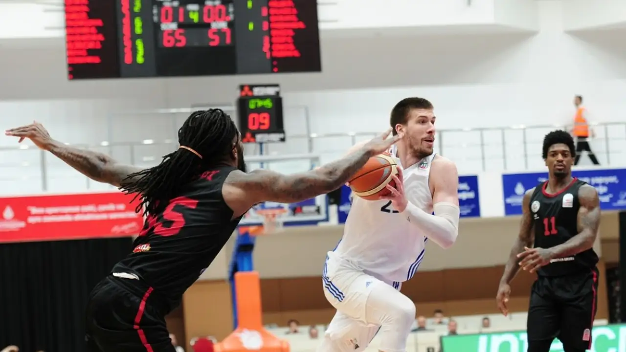 Iván Buva, talento interior para el Valencia Basket
