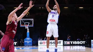 Francia, Parker y cuatro más, a semifinales con 5 minutos mágicos (84-70)