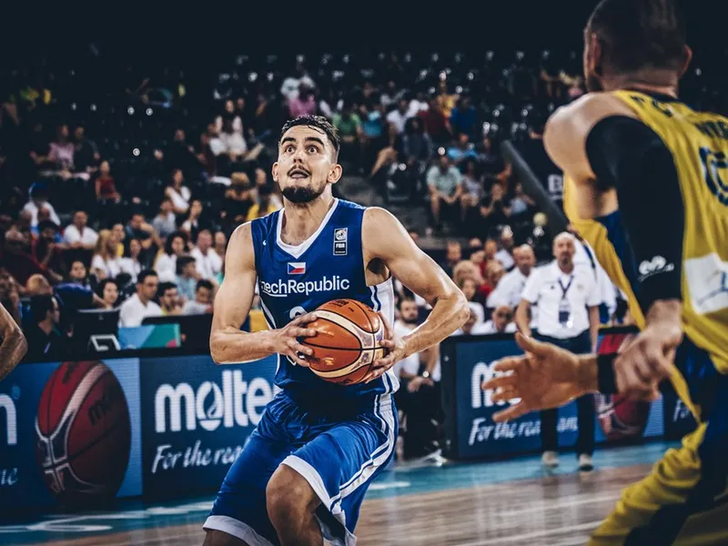 #Eurobasket2017 Grupo C (J1): Satoransky manda y Hanga se lesiona