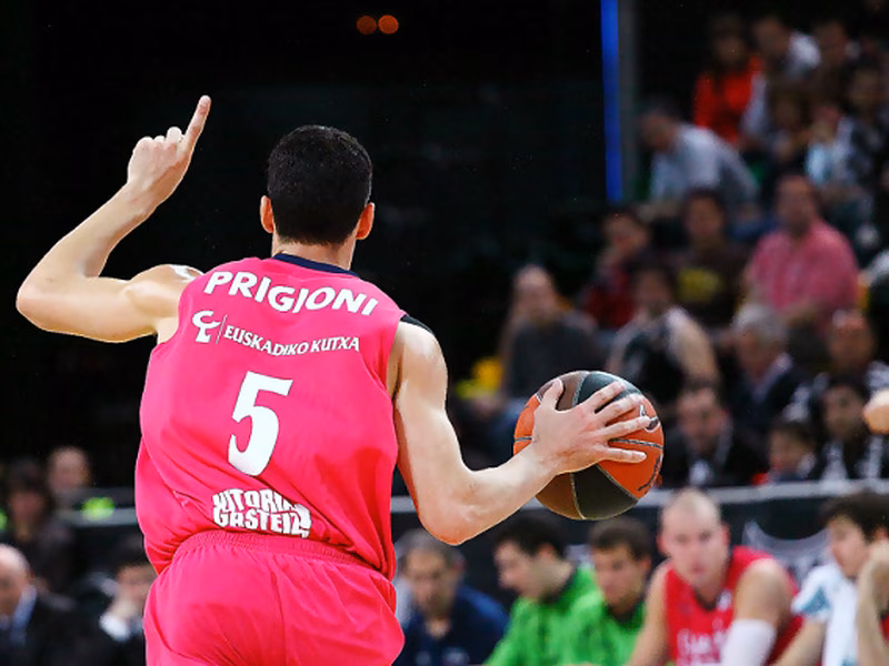 Pablo Prigioni, <i>rookie</i> en la NBA a los 35 años (incluye audio representante del jugador para UCU Radio)