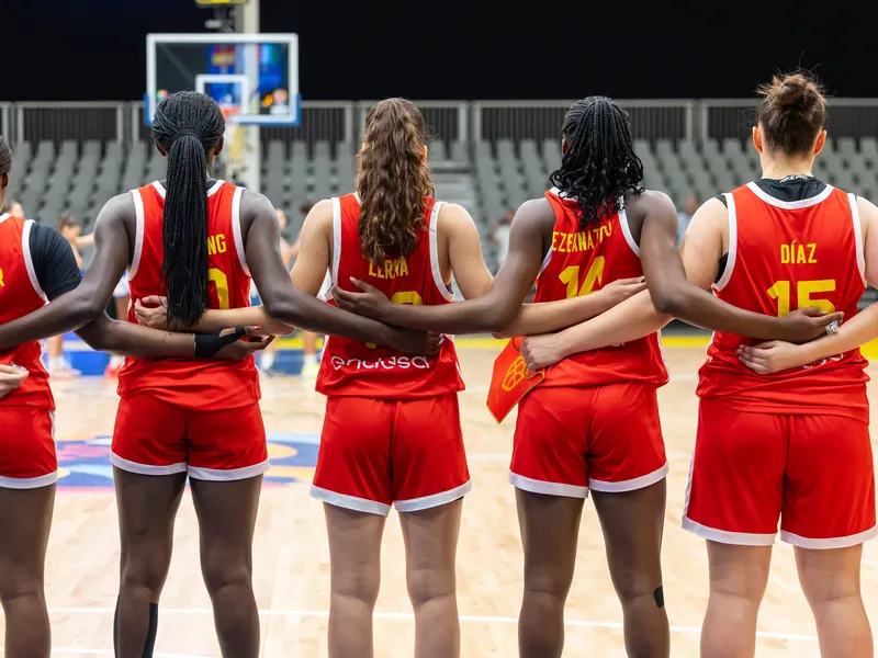 El techo de cristal del baloncesto español: ¿por qué el éxito U18 no se traduce en minutos?