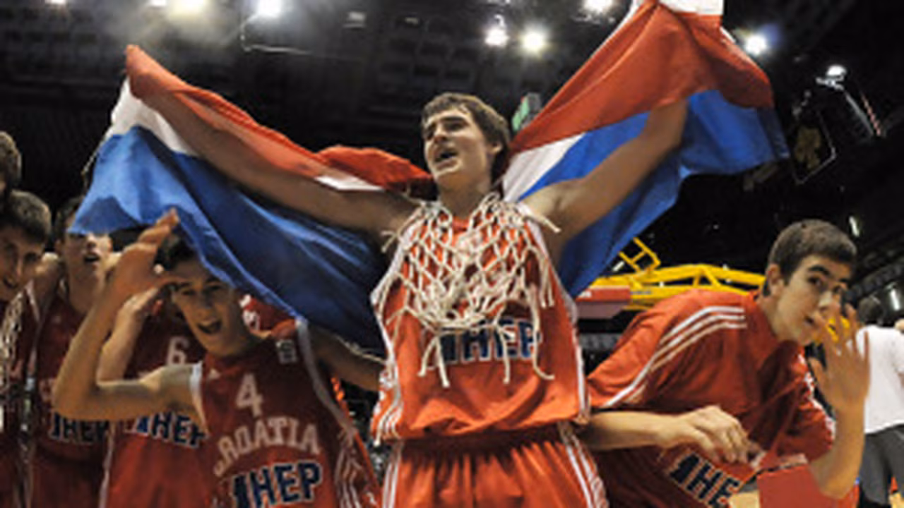 Los detalles del Eurobasket U16: La consagración de Mario Hezonja, el coraje de la gran anfitriona y un bronce español con tintes dorados