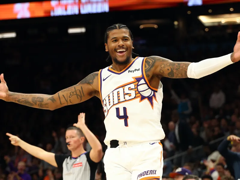 ¡El nuevo fichaje de los Suns deslumbra! Opaca totalmente a Bradley Beal en un debut HISTÓRICO