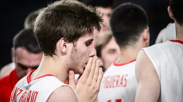 Mundial U19M (1/2): Un apagón condena a España a medirse ante EEUU por el bronce (63-66)