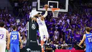 El Real Madrid se divierte en equipo y se lleva el tercer partido de la serie (81-66)