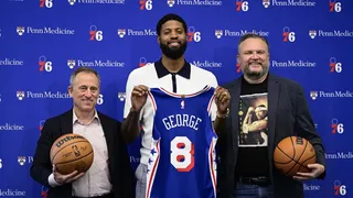 Y el premio para la mejor franquicia de la Agencia Libre de la NBA es para…