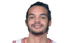 Triple doble de Noah, DeRozan brilla ante los Warriors y los Spurs se llevan el derbi