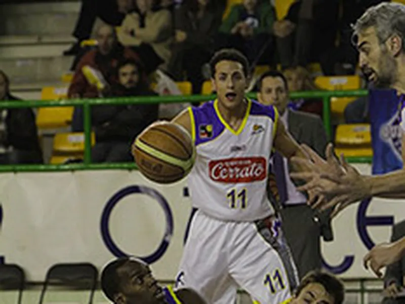 Barça B se lleva el duelo de colistas. Melilla y Ourense siguen sin arrancar. Otegui, MVP