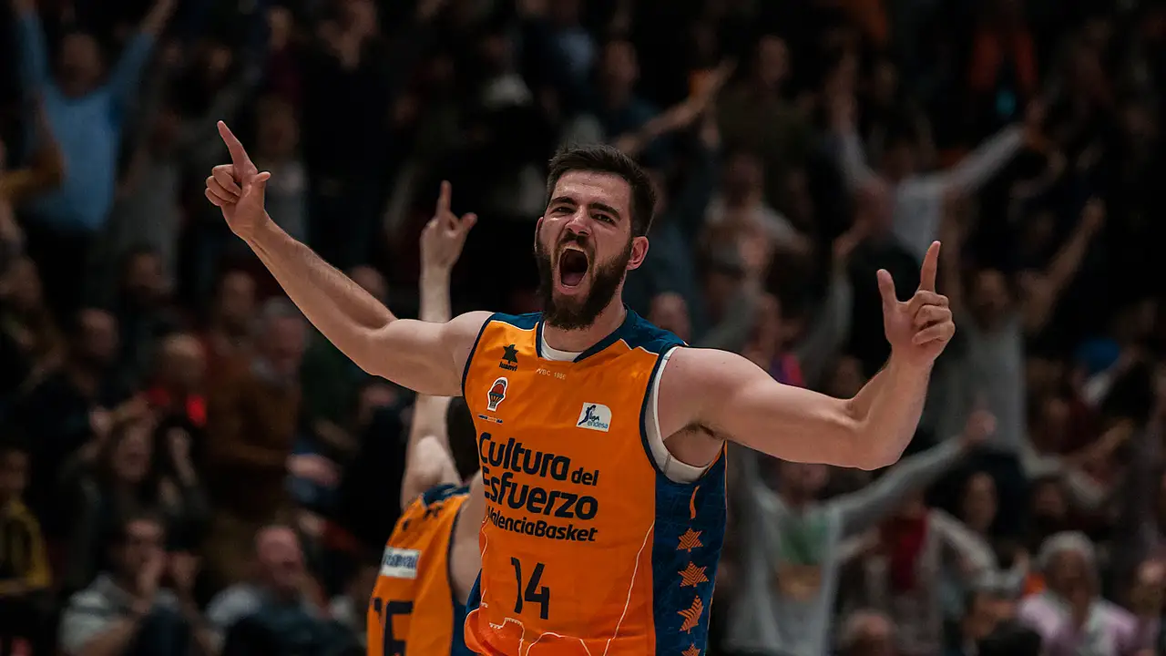 El futuro de Valencia Basket: Revolución taronja en el año I de Pedro Martínez