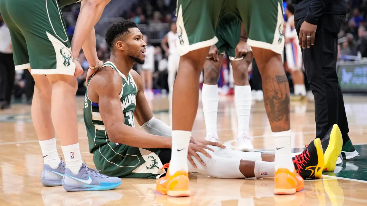 “No tenemos química”: Giannis Antetokounmpo se desespera en Milwaukee