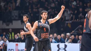 Van Rossom guía a Valencia Basket hacia la primera plaza en EuroCup