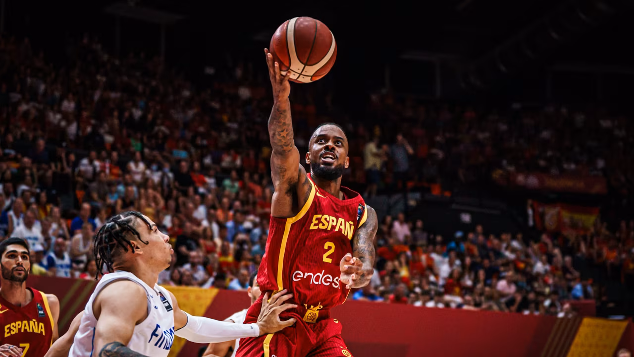 Lorenzo Brown lo elogia en el preolímpico: “Es uno de mis jugadores favoritos”