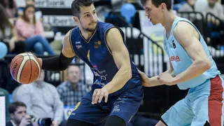 Breogán acaricia el ascenso a ACB; La lucha por el descenso echa humo