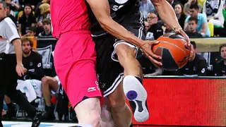 Josh Fisher aparca la aventura china para firmar por dos años con Asefa Estudiantes