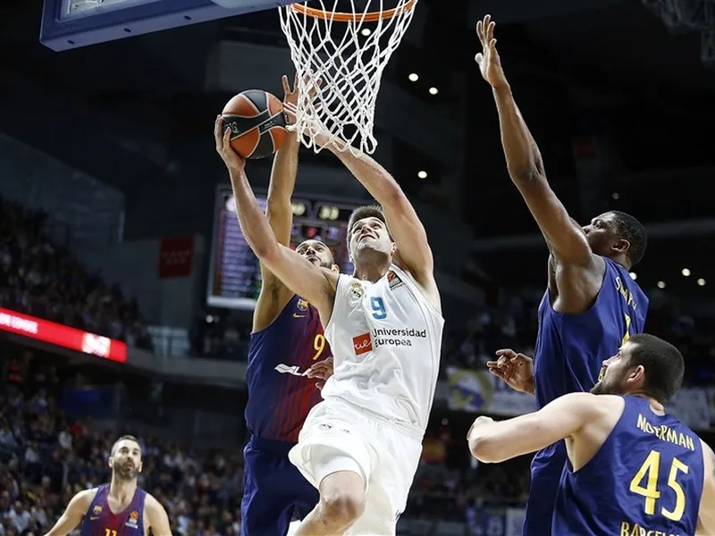 Doncic y Reyes vengan al Real Madrid en el Clásico de los necesitados (87-75)
