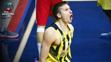 Bogdan Bogdanovic salva al Fenerbahce con una canasta ganadora ante el colista