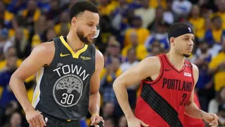 Stephen le gana la batalla a su hermano y pone el 2-0 (111-114)