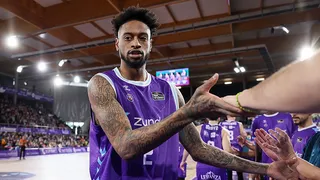 Sigue la maldición del 4 en Zunder Palencia. Otro jugador cortado