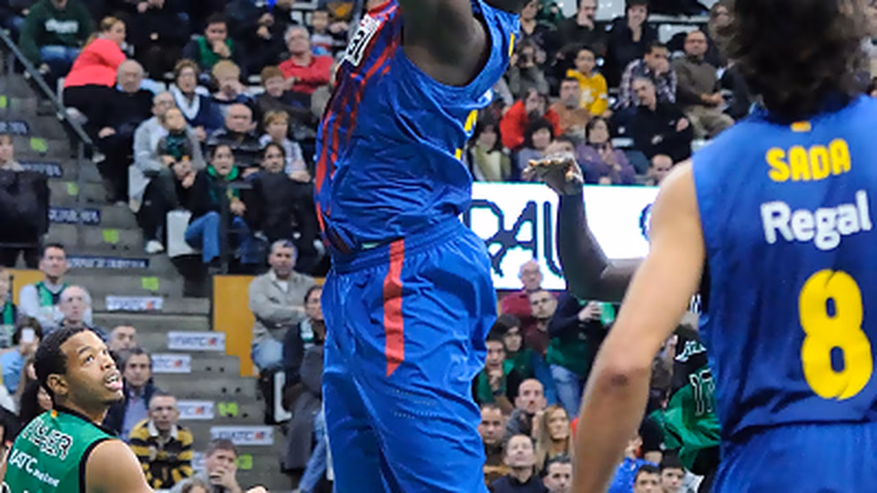 Jawai, cerca de Galatasaray; el exEstu Simmons, a Olympiacos. Ragland entre CAI y Alba