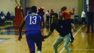 El ex-ACB Andre Barrett le da la primera victoria a Edu Torres en Venezuela