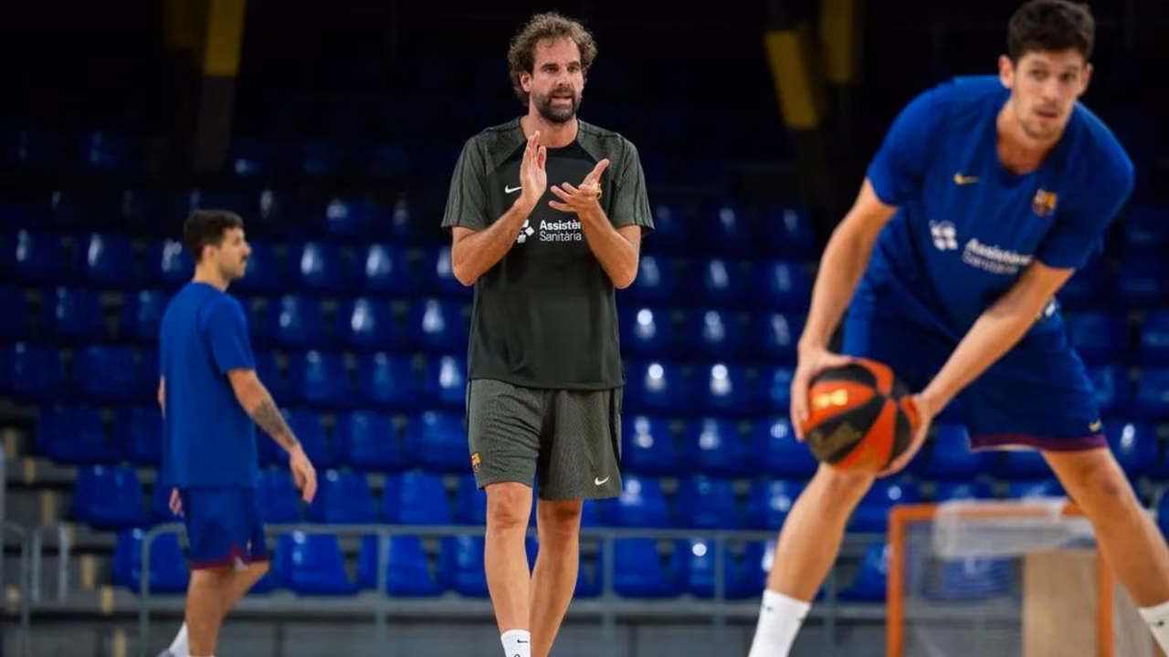 Los errores de Roger Grimau: un Barcelona sin identidad ante el Real Madrid