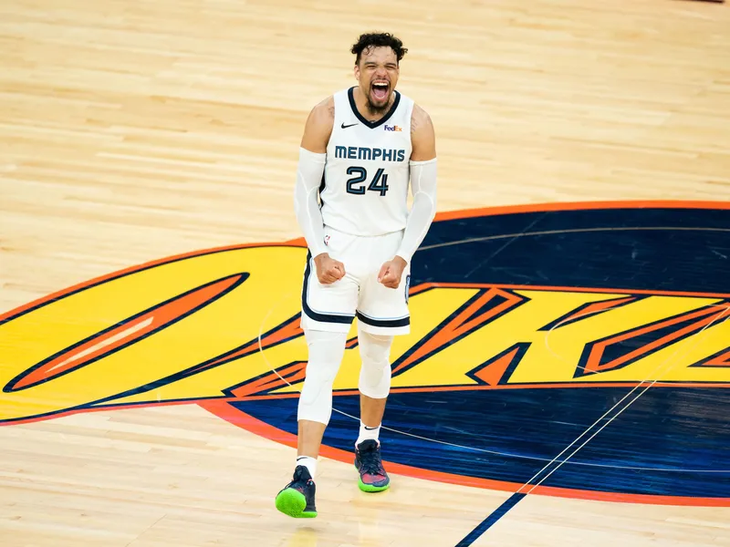 Dillon Brooks vuelve a cargar contra LeBron James: “me da igual, es un viejo”