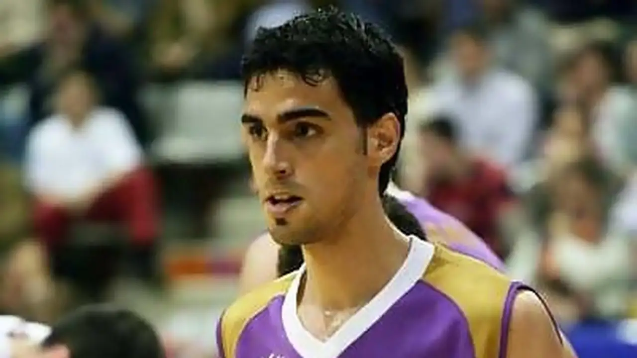 Javi Rodríguez renueva por el Aguas de Valencia Gandía