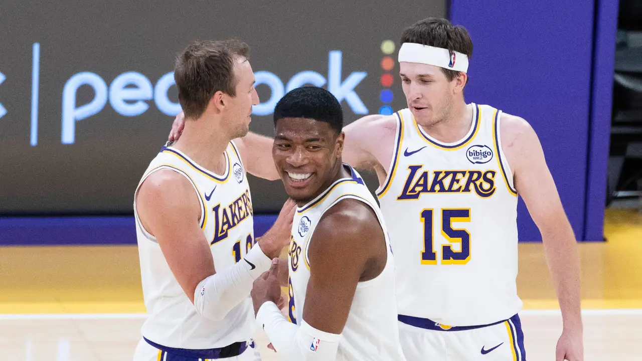 Los jugadores que pueden dejar los Lakers y lo que quieren