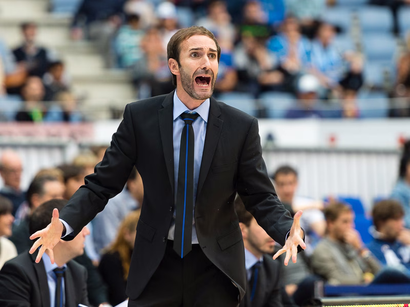 Sito Alonso deja el banquillo de Gipuzkoa Basket