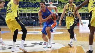 Otro buen final de Valencia Basket les da la victoria ante Fenerbahce (86-90)