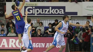 Esfuerzo sin premio para un Lagun Aro GBC que plantó cara al Regal FC Barcelona de un Navarro histórico