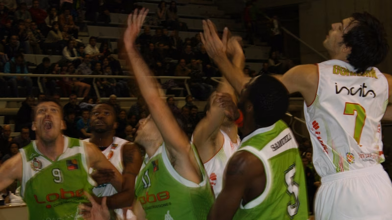 Todo victorias locales en la Adecco Oro; Coppenrath MVP de la jornada 22