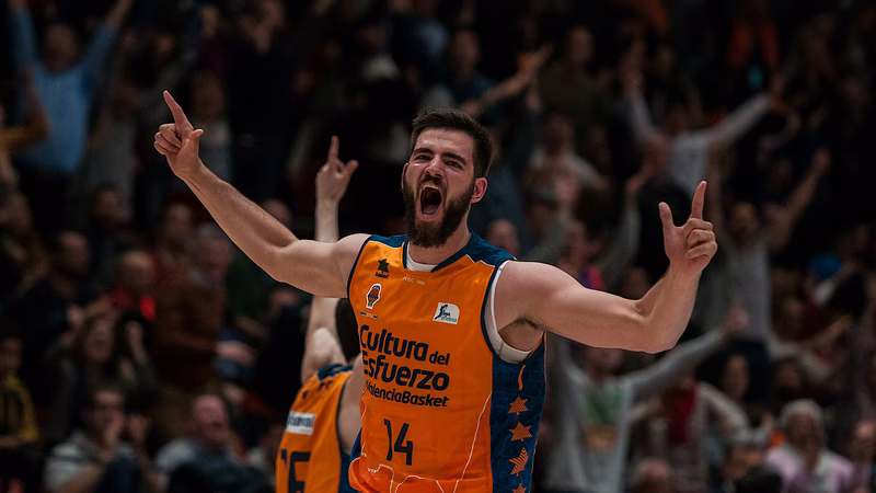 El futuro de Valencia Basket: Revolución taronja en el año I de Pedro Martínez